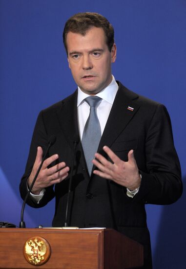 Dmitry Medvedev attends G8 summit in Deauville. Second day