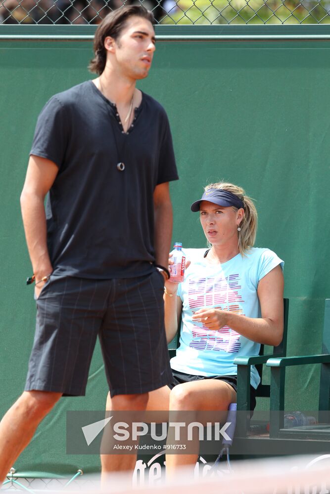 Maria Sharapova and Sasha Vujačić