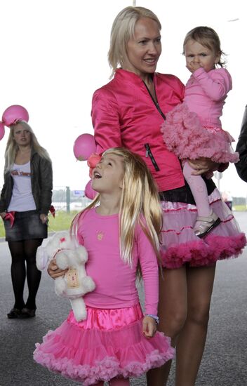 International Blonde Parade