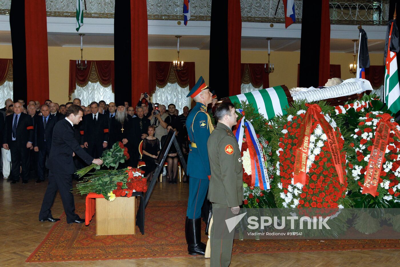 Dmitry Medvedev attends farewell ceremony for Sergei Bagapsh