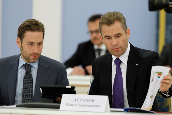Yevgeny Yuriev, Pavel Astakhov