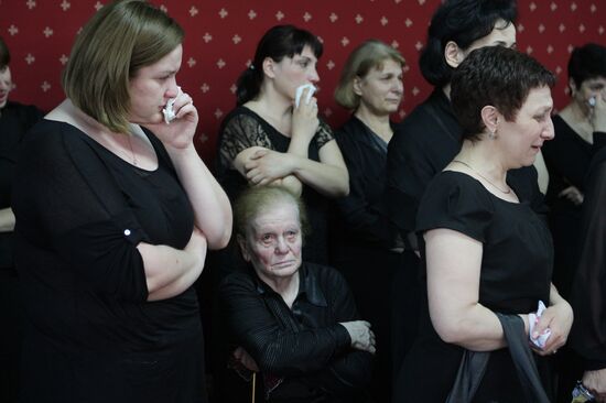 Sukhumi residents say goodbye to Abkhaz President Sergei Bagapsh