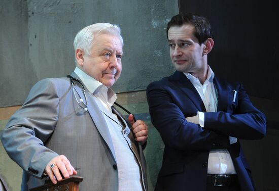 Press preview of "The Seagull" staged by Konstantin Bogomolov
