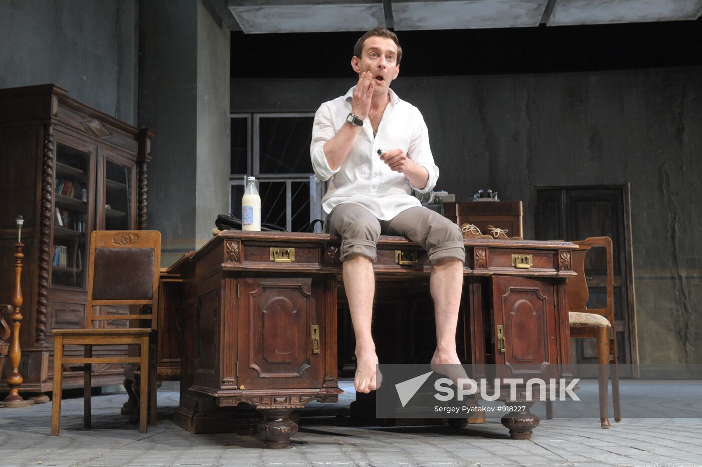 Press preview of "The Seagull" staged by Konstantin Bogomolov