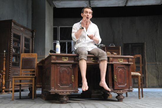 Press preview of "The Seagull" staged by Konstantin Bogomolov