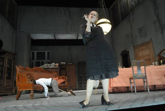 Press preview of "The Seagull" staged by Konstantin Bogomolov