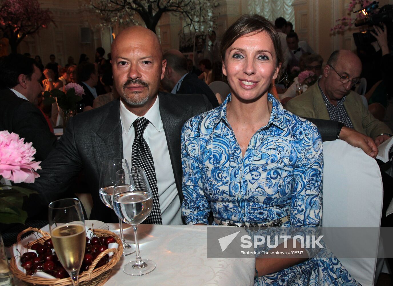 Fyodor Bondarchuk and his wife Svetlana