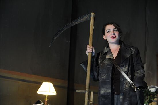 Press preview of "The Seagull" staged by Konstantin Bogomolov