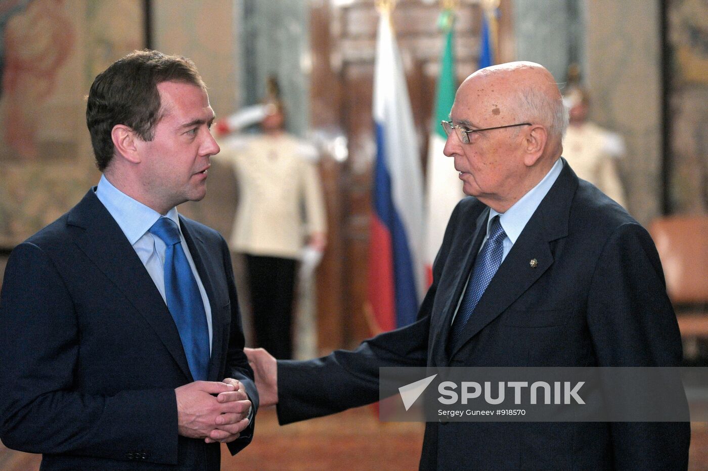 Dmitry Medvedev arrives in Italy for working visit