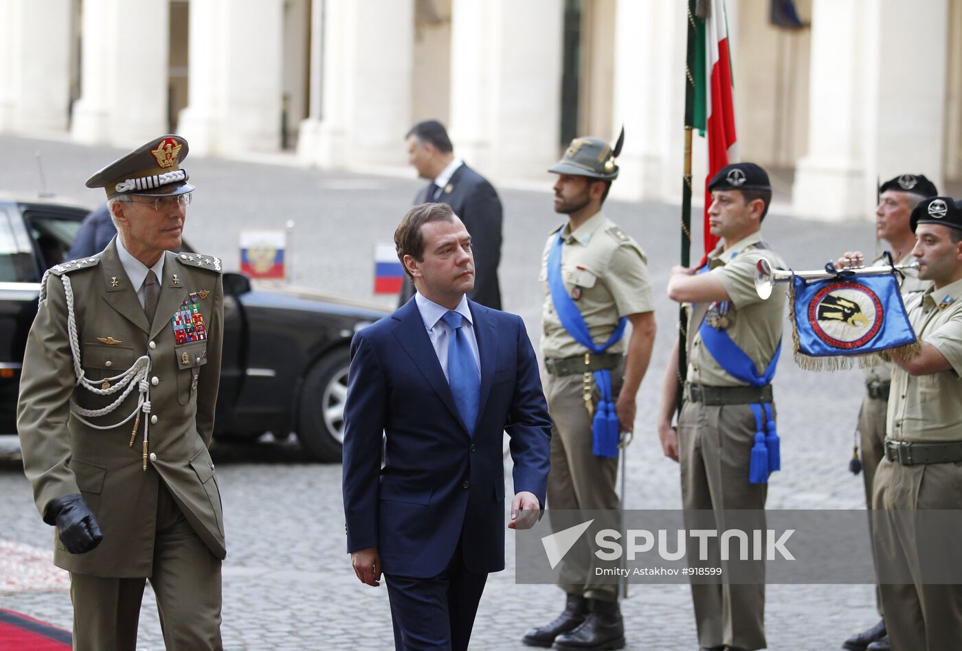 Dmitry Medvedev arrives in Italy for working visit