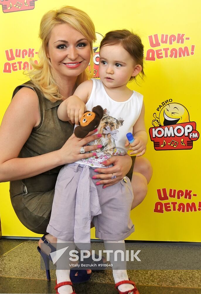 Katya Lel with her daughter Emilia