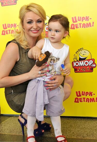 Katya Lel with her daughter Emilia