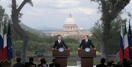 Dmitry Medvedev visits Italy
