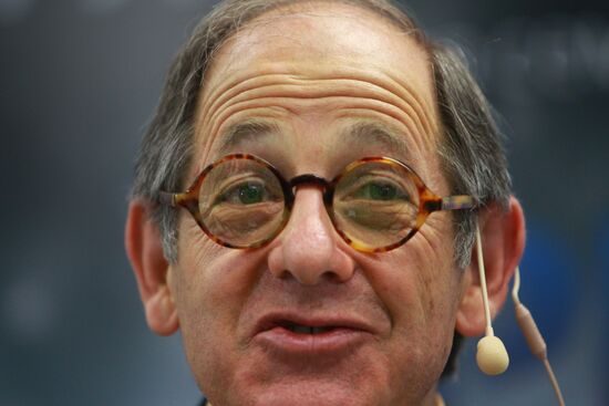 Ralph Simon