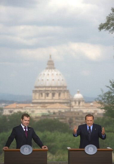Dmitry Medvedev on working visit to Italy