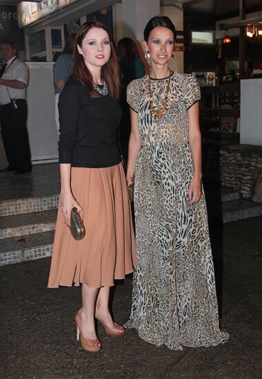 Yekaterina Vulichenko, Nastya Tsvetayeva