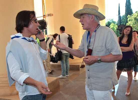 Renat Davletiyarov and Viktor Matizen