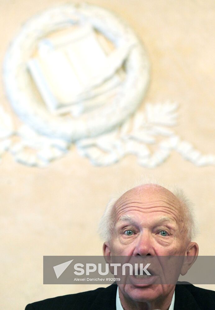 Lecture by Sergei Khrushchev