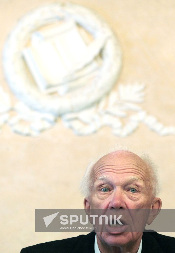 Lecture by Sergei Khrushchev