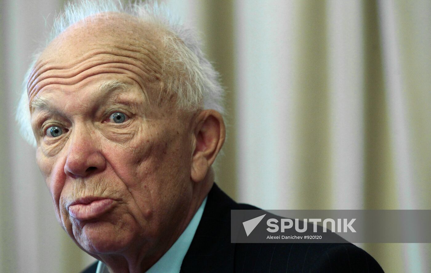 Lecture by Sergei Khrushchev