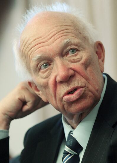 Lecture by Sergei Khrushchev