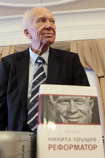 Lecture by Sergei Khrushchev
