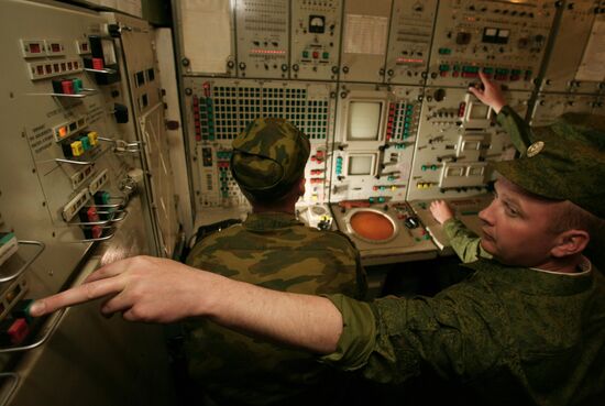 S-300 air defense batteries put on combat duty