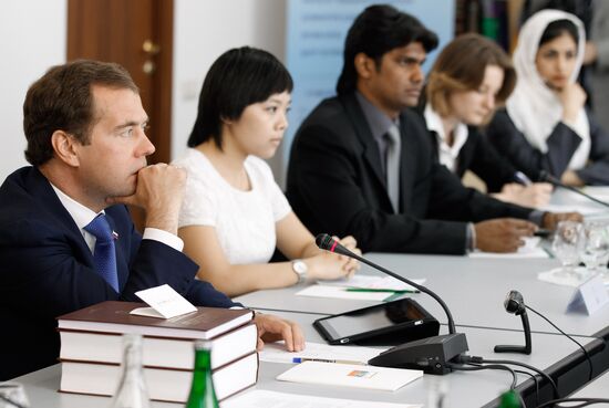 Dmitry Medvedev visits A.S. Pushkin Russian Language Institute