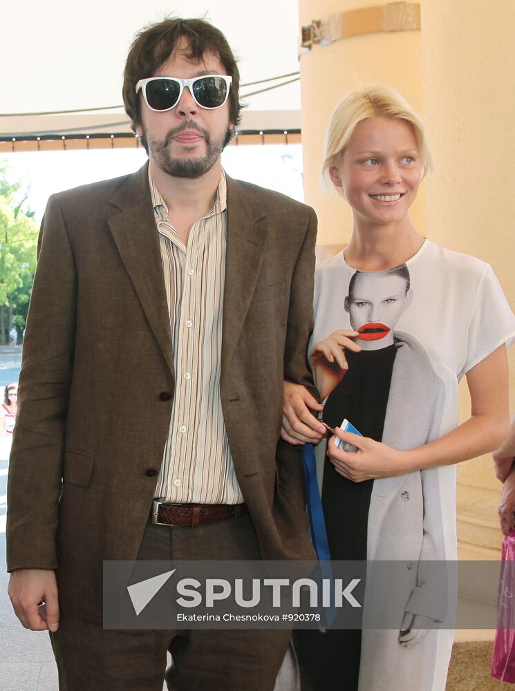 Sergei Shvydkoi and Yevgeniya Osipova