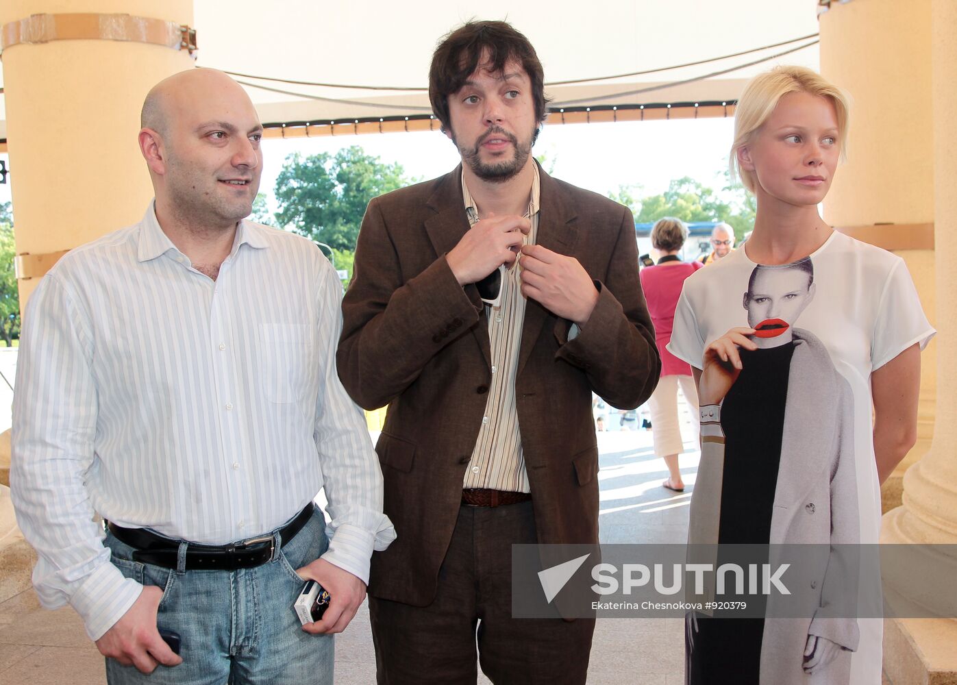Fuad Ibragimbekov, Sergei Shvydkoi and Yevgeniya Osipova