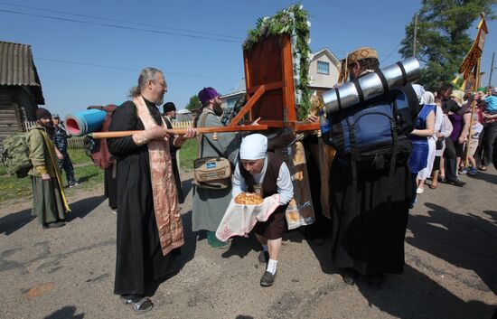 Cross Procession to Velikaya River in Kirov Region