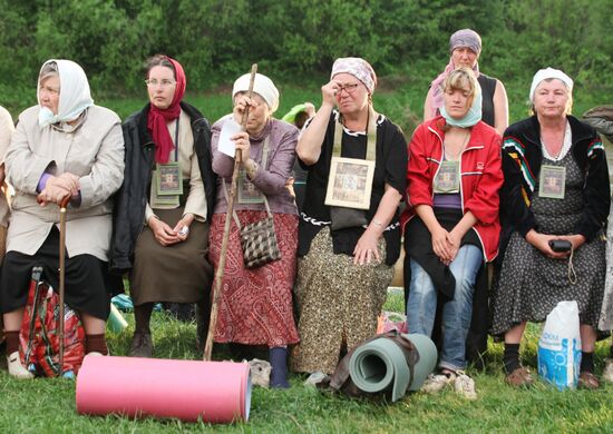 Cross Procession to Velikaya River in Kirov Region