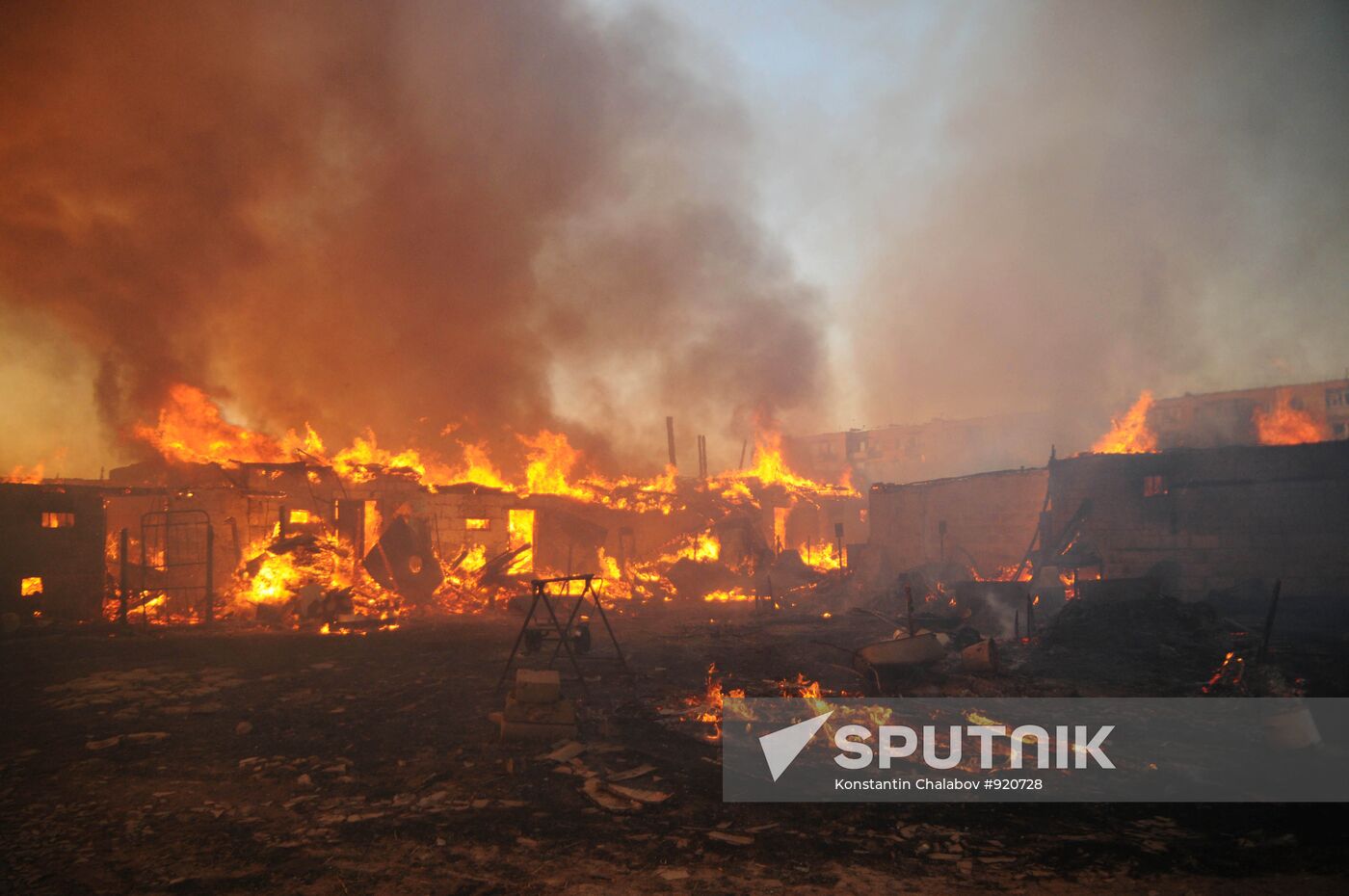 Fire in Novaya Melnitsa farm in Novgorod Region