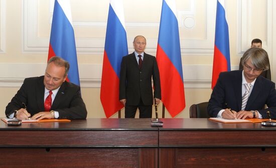 Russian Prime Minister Vladimir Putin visits MIIT