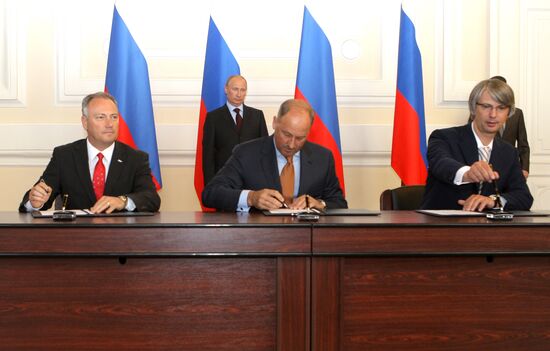 Russian Prime Minister Vladimir Putin visits MIIT