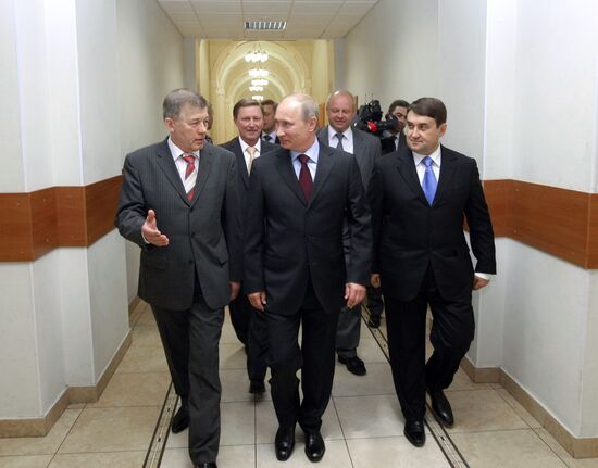 Russian Prime Minister Vladimir Putin visits MIIT