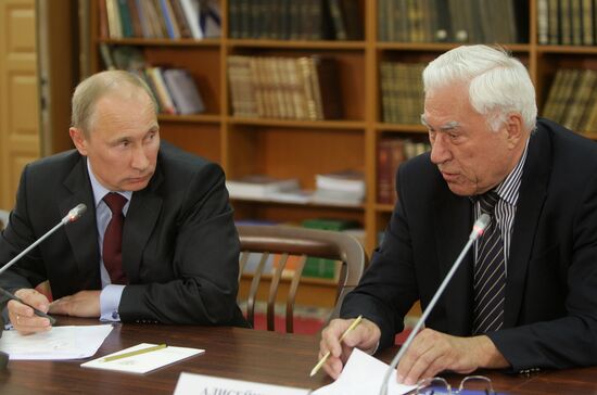 V. Putin meets presidium members of Russian Transport Union
