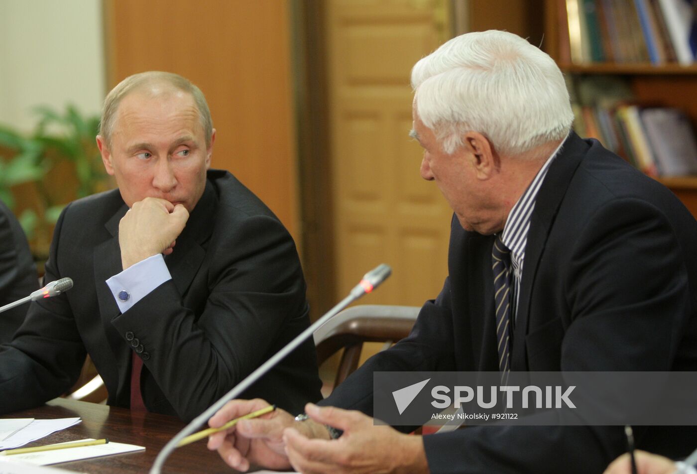 V. Putin meets presidium members of Russian Transport Union