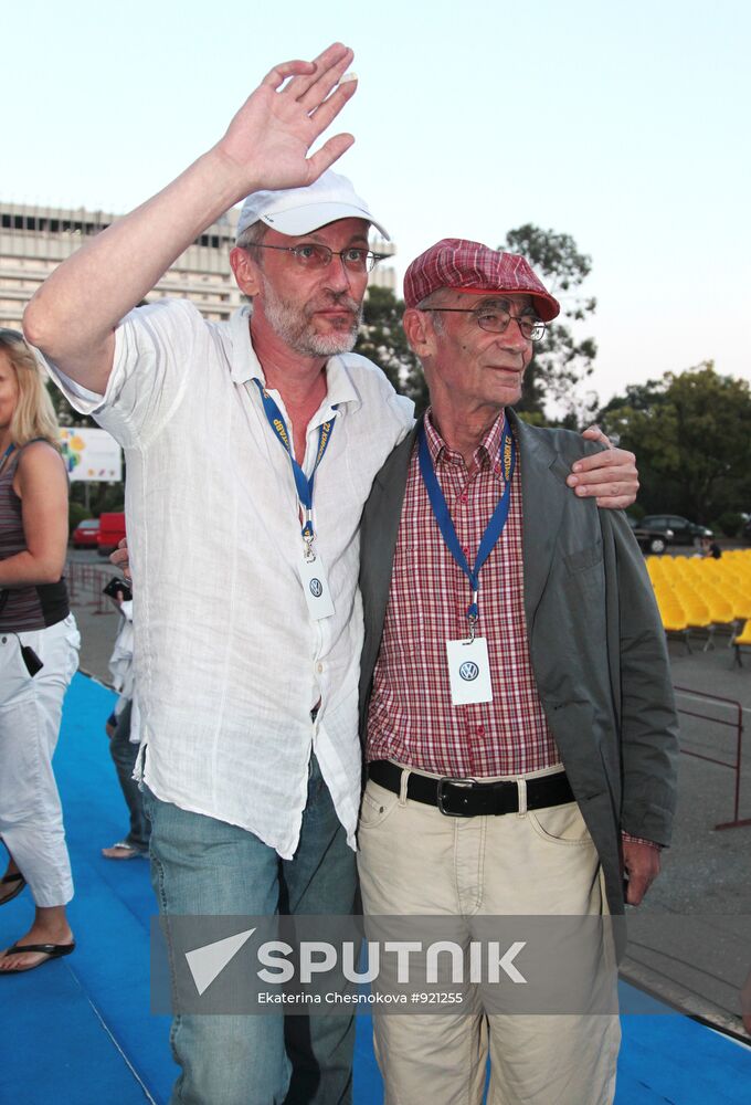 Alexander and Garri Gordon