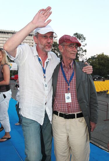 Alexander and Garri Gordon