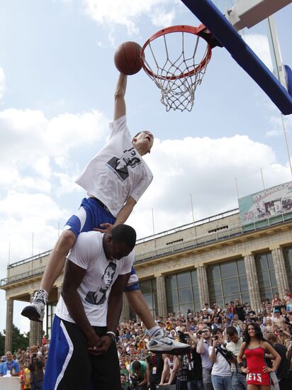 Tournament in street basketball 5x5 "NBA 5 United" in Moscow