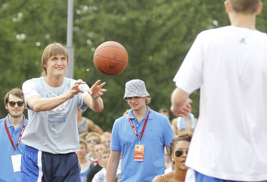 Street basketball tournament 5x5 "NBA 5 United" in Moscow
