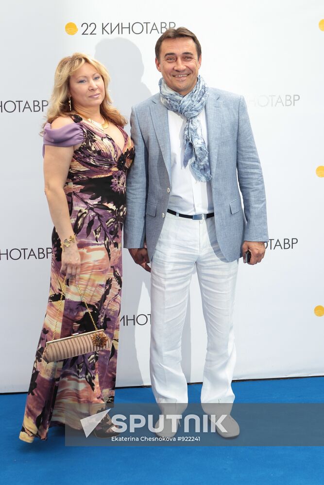 Kamil Larin and his wife, Galina