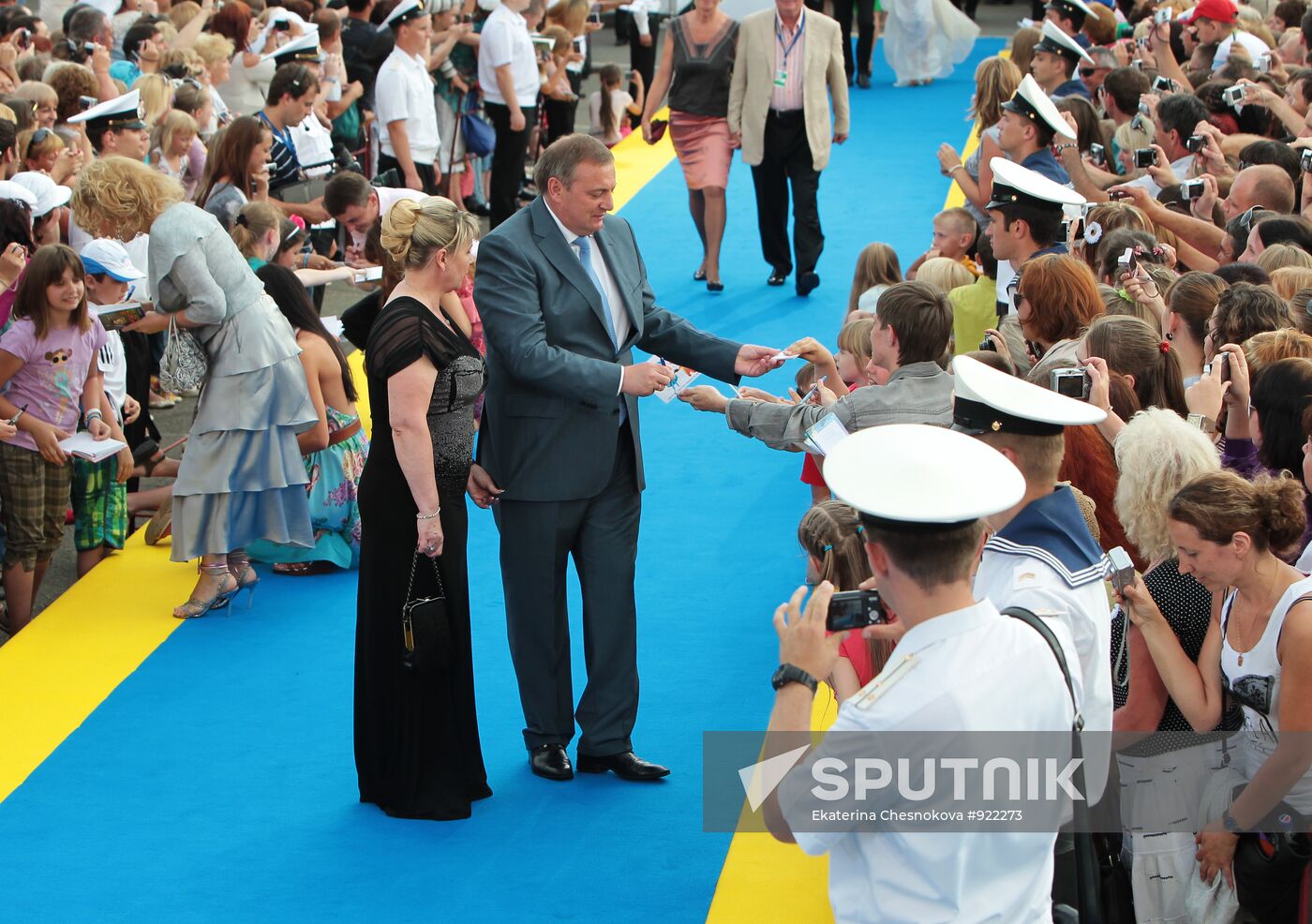 Anatoly Pakhomov with his wife, Yelena