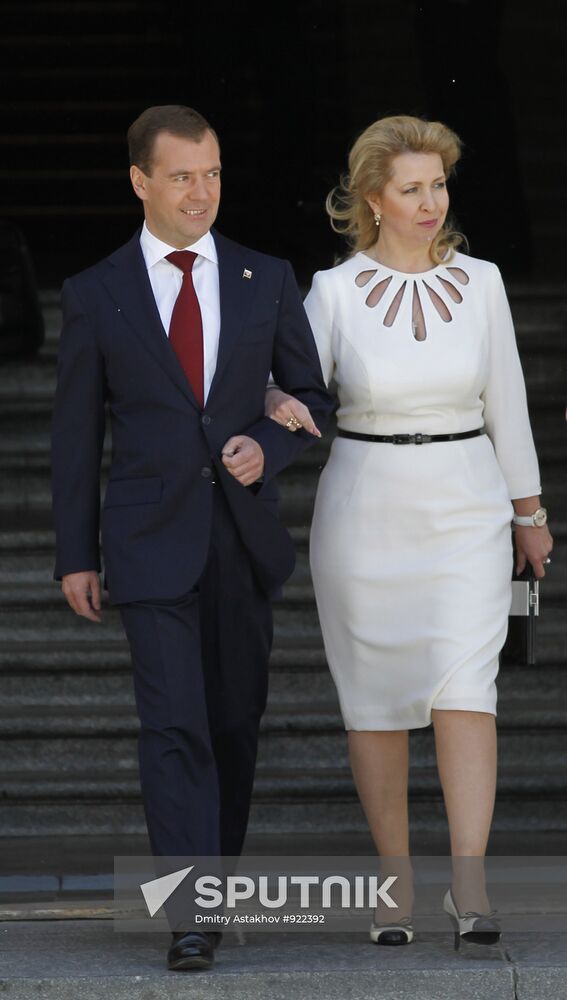 Dmitry Medvedev presents state awards on Russia Day