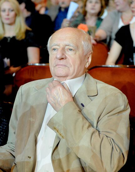 Mark Zakharov