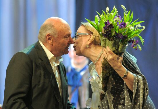 Mikhail Zhvanetsky and Inna Churikova