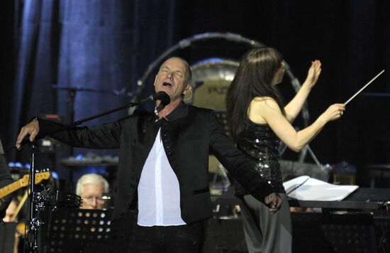 Concert of musician Sting, part of Symphonicity tour