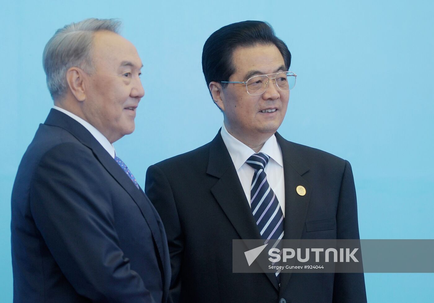 Nursultan Nazarbayev and Hu Jintao