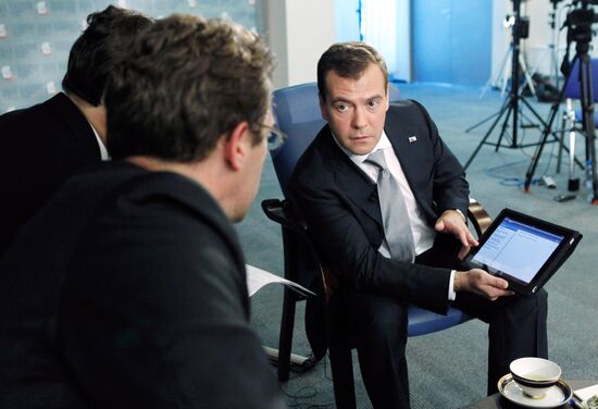 Dmitry Medvedev gives interview to The Financial Times